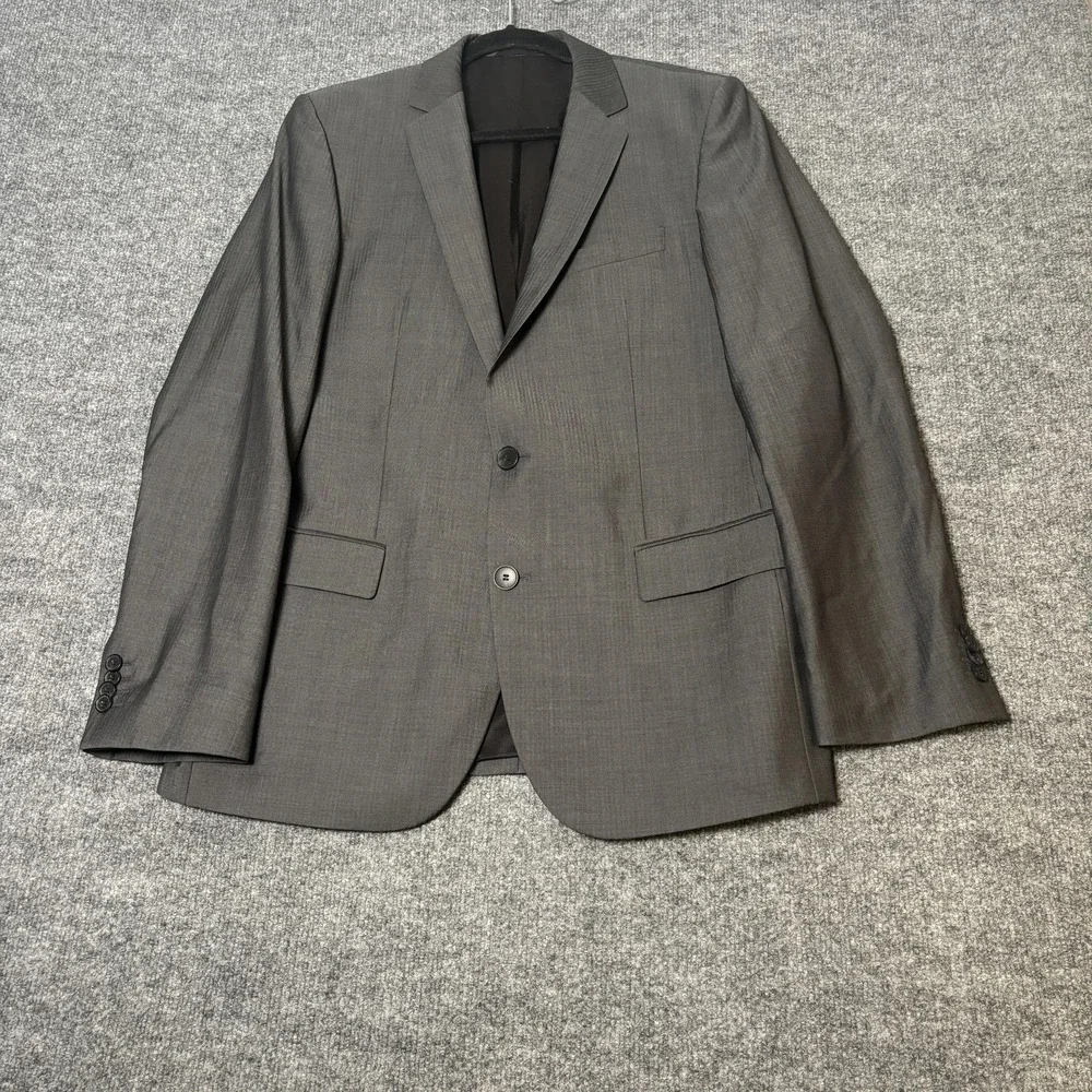 Hugo Boss Suit Jacket Mens 40R Gray Virgin Wool 2 Button Bulgaria Notch‎ Lapel